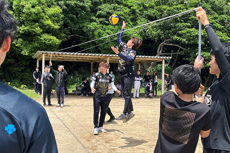 選手派遣